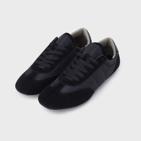 [^ԁF04004201]XG[hƃiCfނ▭ɃRrl[Vꂽ[q[Xj[J[́Agh[hX^CbVȎdオłBّfނ̑gݍ킹ANZgƂȂAɓsIȈۂvXBVvȂIȃfUCŁAIItLR[fBl[gɃ}b`܂BƖ̊֌WɂAۂFČꍇ܂B܂Ap\REX}[gtHȂǂ̊ɂA኱iƉ摜̃J[قȂꍇ܂Bd45(24.5cm):Б195g