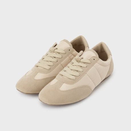 [^ԁF04004201]XG[hƃiCfނ▭ɃRrl[Vꂽ[q[Xj[J[́Agh[hX^CbVȎdオłBّfނ̑gݍ킹ANZgƂȂAɓsIȈۂvXBVvȂIȃfUCŁAIItLR[fBl[gɃ}b`܂BƖ̊֌WɂAۂFČꍇ܂B܂Ap\REX}[gtHȂǂ̊ɂA኱iƉ摜̃J[قȂꍇ܂Bd45(24.5cm):Б195g