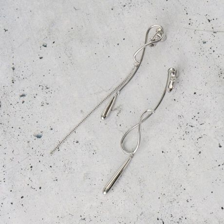 [^ԁF04004306]EŒƃfUCقȂAVg[ȃfUCŌƗVѐS𗼗l̃ANZT[łBΏ̃fUCA邾ŃIVxAbvAVvȑɂIȃANZg܂Bl̃VvX^CAꂽR[fBl[g܂ŕLgiłBsAXƃCO2^Cv܂BƖ̊֌WɂAۂFČꍇ܂B܂Ap\REX}[gtHȂǂ̊ɂA኱iƉ摜̃J[قȂꍇ܂B