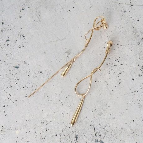 [^ԁF04004306]EŒƃfUCقȂAVg[ȃfUCŌƗVѐS𗼗l̃ANZT[łBΏ̃fUCA邾ŃIVxAbvAVvȑɂIȃANZg܂Bl̃VvX^CAꂽR[fBl[g܂ŕLgiłBsAXƃCO2^Cv܂BƖ̊֌WɂAۂFČꍇ܂B܂Ap\REX}[gtHȂǂ̊ɂA኱iƉ摜̃J[قȂꍇ܂B