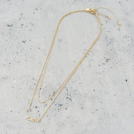 [^ԁF04004316]ꂽ^Õ̗`[ꂽVvȂANZT[łB~j}ȃtHɁAƂ̊̃`[ۗAt`VbNȕ͋CƏiȋPo܂Bneutrek[gijTreflegtiN[o[jƂӖƖ̊֌WɂAۂFČꍇ܂B܂Ap\REX}[gtHȂǂ̊ɂA኱iƉ摜̃J[قȂꍇ܂B