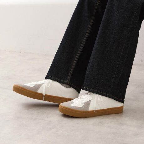 [^ԁF61604205]lJWAiグA~^[x[X̒ԃXj[J[B|Cg^ڍׁEhCcR̃g[jOV[Y[cɎANVbNȃfUCBEقǂ悢{[ƃK\[AR[fɔvXBEfjJ[SAChpcȂǕLX^CƍDBfށ^@\EAbp[͍vłꂵ₷AVCɂgBEObvɕx񂾃K\[ŁAs芴Eyʐ݌vȐ̂ŁAԂ̂oɂ҂BƖ̊֌WɂAۂFČꍇ܂B܂Ap\REX}[gtHȂǂ̊ɂA኱iƉ摜̃J[قȂꍇ܂Bd:70(27.0cm)Б315g