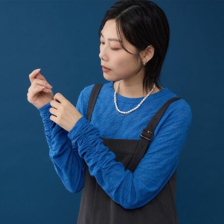 [^ԁF04014500]yfUCzEG[uɎ{ꂽV[OAVA[ӂJbg\[ɔANZgĂ܂BVvȃN[lbNfUCۂȂA߂̑Ƒ̃NVbƂfUCA炵D낳ƗVѐSvXBVvȂꂽfBe[AX^COɌƏi炵܂Byfށdグzy₩œ̂鐶ngpAG_炩KBVGbg邽߂̃V[OHAŜɗ̊^AR[fBl[g߂܂ByȂ|CgzVvȃCi[ƂĂAANZgACeƂĂy߂邱̃Jbg\[́AfjXJ[gApcƂ̑łBJWAȃV[͂AItBXJWA₿Ƃoɂ킹₷AꒅƂĂ߂łBƖ̊֌WɂAۂFČꍇ܂B܂Ap\REX}[gtHȂǂ̊ɂA኱iƉ摜̃J[قȂꍇ܂B