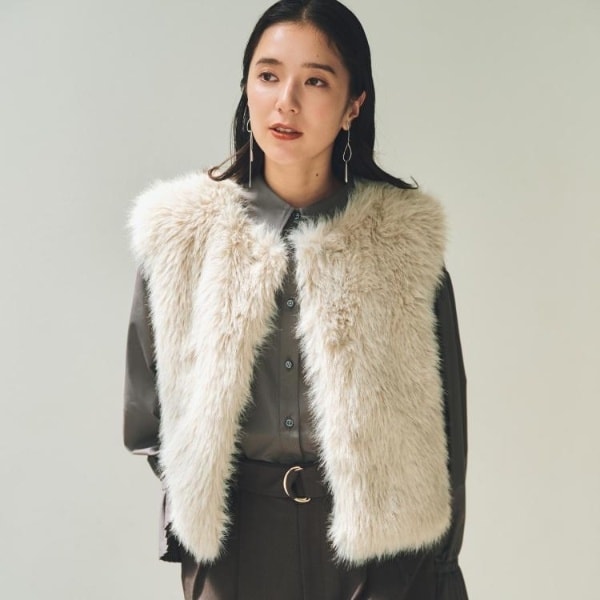 New Balance ベージュファーベスト フェイクファーベスト | ザ ショップ ティーケー(THE SHOP TK