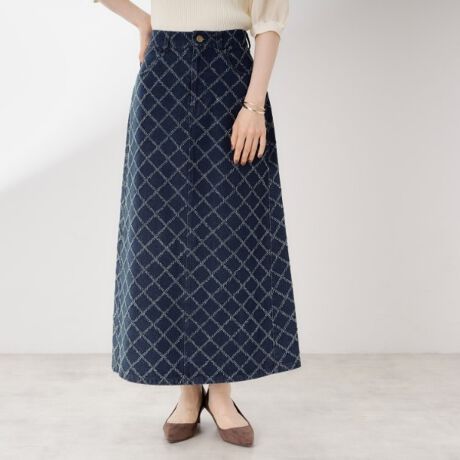 [^ԁF04074002]yfUCztWHŕ`ꂽ_C̓ƓȃfjngpXJ[głBtWfBe[ɍ킹ď_炩hAۗANZgɁBVvȂۓIȃp^[߂̈ꒅƂȂĂ܂ByȂ|CgzVvTVcjbgƍ킹邱ƂŁA_C̑݊ĂX^CBANZgƂȂfjn̓ƎeNX`[AJWAR[fBl[gLC߂ȃR[fBl[gɍœKȃACełBƖ̊֌WɂAۂFČꍇ܂B܂Ap\REX}[gtHȂǂ̊ɂA኱iƉ摜̃J[قȂꍇ܂B