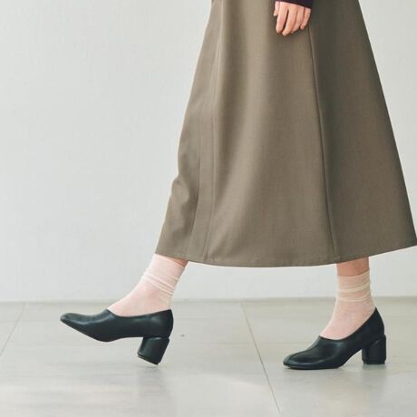 [^ԁF04004205]yfUCzIubNgDۓIȃRƂ[hȃfUC̃pvXłBq[ۂ݂ттfUCɎdグĂAɏ_炩ۂƏiȑ݊^܂BVvȂꂽVGbgA_ȑl̏ɂ҂łByJ[WJzghJ[̃{h[ƁA킹₷x[VbNȃNiubNjƁA2FWJBǂ̃J[AX^CÕANZgƂāALV[Ŋ􂷂邱ƊԈႢȂłByȂ|CgzItBXAf[gAătH[}ȃV[łg₷ꂽpvXƂāApcX^C͂AXJ[g⃏s[Xƍ킹ĂoX悭Ȃ܂BȂ₩Ŋۂ݂̂q[ƃgDA₷Əi𓯎ɎAŜ̃R[fBl[giグĂꑫłBƖ̊֌WɂAۂFČꍇ܂B܂Ap\REX}[gtHȂǂ̊ɂA኱iƉ摜̃J[قȂꍇ܂Bd:45(24.5cm)Б295g