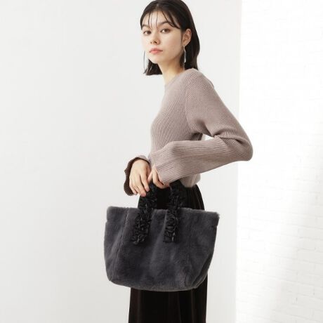 [^ԁF04004109]yfUCz炩tFCNt@[gpg[g^obÓAꂽtnhfBe[ŁA炵DȈۂo܂BVvȃg[gtHȂAt̃ANZgVѐSƏi𗼗A[̗͂ǂTCYœgɂ҂łByfށdグzǎȃtFCNt@[炩GǂAӂƂ͂łB蕔ɂt炢AfBe[ɂdオƂȂĂ܂B[ʂ[ĂAg̗ǂۗ܂ByJ[X^CO|CgzqEƖn̑S3FWJŁAD݂V[ɍ킹R[fBl[gy߂܂BJWAɂtH[}ɂ킹₷fUCȂ̂ŁÃANZgACe₨ôɂ߂łBydlzE|PbgF~2Ɩ̊֌WɂAۂFČꍇ܂B܂Ap\REX}[gtHȂǂ̊ɂA኱iƉ摜̃J[قȂꍇ܂Bd:275g