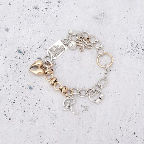 [^ԁF04004323]yfUCRZvgz܂܂ȃ`[ӂ񂾂ɂꂽuXbǵA킢ă|bvȈۂ͂łB`[̃fBe[VѐShA肰ȂoBVvȒɂ؂₩ۗAANZg̍ACełByJ[WJzS[hƁAN[Ȉۂ̃R[h~Vo[2FWJŁAD݂̃X^Cɍ킹R[fBl[g\Bǂiƃ|bvȖ͂𕹂ĂAV[I΂płfUCɎdオĂ܂BypV[߃|CgzVvȘrv⑼̃ANZT[ƍ킹邾ŁA茳ɉ؂₩ȃANZgAJWAp[eB[V[܂ŁA܂܂ȃV[Ŋ􂵂܂BĂ鑶݊AȂ̃R[fBl[gNAbvACełBƖ̊֌WɂAۂFČꍇ܂B܂Ap\REX}[gtHȂǂ̊ɂA኱iƉ摜̃J[قȂꍇ܂B