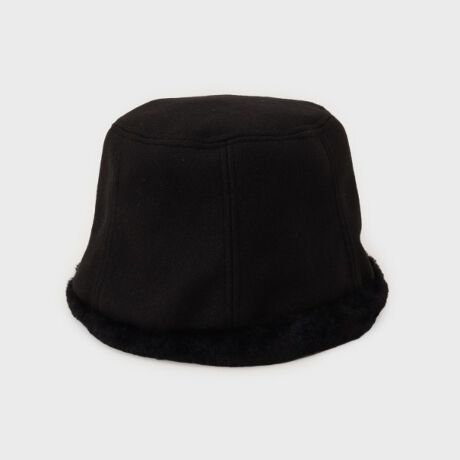 [^ԁF04004494]yfUCzE[̑fނƏ_炩tFCNt@[̃o[VuŎgoPbgnbgłBLR[fBl[gɃ}b`fUCłB[߂ɂԂoPbgnbgŁABƖ̊֌WɂAۂFČꍇ܂B܂Ap\REX}[gtHȂǂ̊ɂA኱iƉ摜̃J[قȂꍇ܂B