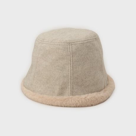 [^ԁF04004494]yfUCzE[̑fނƏ_炩tFCNt@[̃o[VuŎgoPbgnbgłBLR[fBl[gɃ}b`fUCłB[߂ɂԂoPbgnbgŁABƖ̊֌WɂAۂFČꍇ܂B܂Ap\REX}[gtHȂǂ̊ɂA኱iƉ摜̃J[قȂꍇ܂B