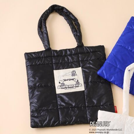 [^ԁF04004116]yfUCzyʂł₷VvȃLgg[gobNɂ́APeanuts̒Ԃ̃l[Ă܂BA4ۂ[ł傫ŁAۂۂוeʃobOłBydlzE|PbgF~1EA4t@C[Ɩ̊֌WɂAۂFČꍇ܂B܂Ap\REX}[gtHȂǂ̊ɂA኱iƉ摜̃J[قȂꍇ܂Bd:155g