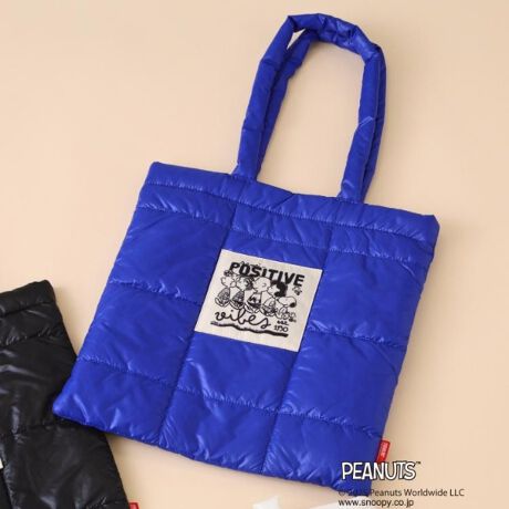 [^ԁF04004116]yfUCzyʂł₷VvȃLgg[gobNɂ́APeanuts̒Ԃ̃l[Ă܂BA4ۂ[ł傫ŁAۂۂוeʃobOłBydlzE|PbgF~1EA4t@C[Ɩ̊֌WɂAۂFČꍇ܂B܂Ap\REX}[gtHȂǂ̊ɂA኱iƉ摜̃J[قȂꍇ܂Bd:155g