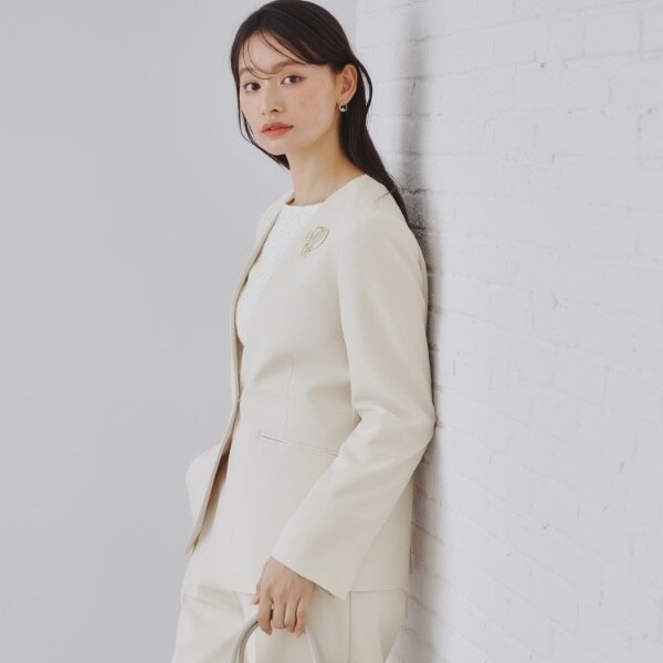 【新品タグ付き!!】OPAQUE.CLIP ノーカラージャケット ベージュ М ベージュ ノーカラー ジャケット 未使用タグ付き - メルカリ
