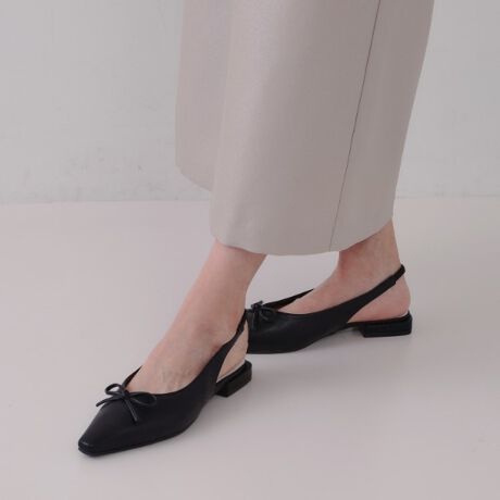 [^ԁFC7122008]GɎꂽIobNXgbvň芴fUCtbg~[E_炩fނgpE{fUCiȈہEobNXgbvdlőɂA芴܂BE~̂ܐ敔ɂ͍RۖhLHioNeVbgjfނgpyfUCz|CebhgD̃obNXgbvpvX̓{fUCiȈۂ^Ă܂BobNXgbvɂ葫ɂA~ܐ敔͍RۖhLH{Ă邽߃fC[gɂ҂Bꂢ߃X^CO͂Afj̃JWAACeƂ̃X^COɎ̂߂łB̐îܐ敔ɂ́ARۖhLH{fށioNeVbgjgpĂ܂B ̌ʂ͉ivIł͂܂BRۖhLHƖ̊֌WɂAۂFČꍇ܂B܂Ap\REX}[gtHȂǂ̊ɂA኱iƉ摜̃J[قȂꍇ܂Bd:03(24.0~24.5cm)Б180g