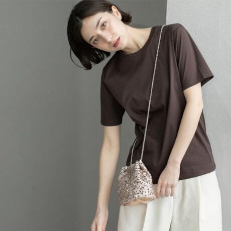 [^ԁF63712208]VN̂悤ɔ炩ȁuVL[X[s}vgpBfނƃVGbgɓOꂵĂx[VbNTVcłByfUCzEfނƃVGbgɓOꂵĂAꖇŃT}ɂȂ悤ɍx[VbNTVcBE^CgɂȂ肷ȂAXbLƂXg[gȃp^[̃{fBɂRpNgȃN[lbNBE͂Ⓑ߂ɐݒ肵Ax[VbNȂJo[͂Aǂ[hȈۂɌ܂邱̃VGbgłBEXJ[gpc܂ŁACłAEgł܂VGbgBEقǂ悢݂ňꖇł₷AWPbgVc̃CɂyfށzEVN̂悤Ȍ򊴂Ɗ炩uSILKY SUPIMAiVL[X[s}jvgpĂ܂BEAJY̒Ȃł󏭂SUPIMA COTTONiX[s}RbgjgpBE}[ZCYhHƂȉH邱ƂŁA芊炩Ŕ\ʂɎdグJbg\[fނłBEX[X҂݂ɂ邱Ƃœ}AVɂȂɂfފŃC[W[PA\Ȃ̂ꂵ|CgłBEڐG⊴AUVPA@\t̐íAz̎OiUVjʂɂ܂B̌ʂ͉ivIł͂܂BƖ̊֌WɂAۂFČꍇ܂B܂Ap\REX}[gtHȂǂ̊ɂA኱iƉ摜̃J[قȂꍇ܂B