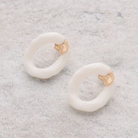 [^ԁFC7132531]ubNAzCg̃mg[œWJĂt[vsAXyfUCzꂽmg[̃t[vfUĆAVvȂX^CbVȈۂ^܂B傫ȂTCÝAfC[gɂ҂łByȂ|CgzJWATVcAƊ̂uEXɍ킹āAGKgvXBfUC̒PR[fBl[gŜ߁A㋉҂̑Ɏdグ܂BƖ̊֌WɂAۂFČꍇ܂B܂Ap\REX}[gtHȂǂ̊ɂA኱iƉ摜̃J[قȂꍇ܂B