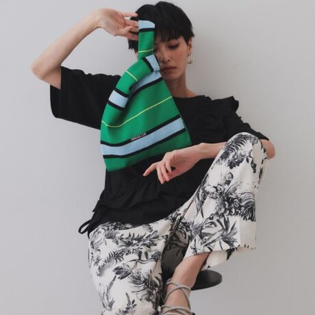 [^ԁFC7112051]V[Y[h߂ĂI2WAYdlI}`{[_[nhobOE}`J[ڂ_炩ȕ̃|GXefނgpEVvȃfUCőfނ̌obOEO\ȃV_[Xgbvt2WAYdlyfUCz}`J[ƃ{[_[ڂA|GXefނgpRpNgȃnhobOBfނ̉؂₩AVvȃnhobOfUCɎdグ܂BAWŁA̎ʏ̎ƁAЕ̎Е̎Ɋ|ănh̎2ʂ̎\łBɁAO\ȃV_[XgbvtŁAV_[obOƂĂgp\2WAYdlȂ̂|CgBŃX^CÕANZgɂȂLb`[ȃACełAVvȃVGbgȂ̂ŃTuobOƂĂg₷߂łBydlzE|PbgF~1Ɩ̊֌WɂAۂFČꍇ܂B܂Ap\REX}[gtHȂǂ̊ɂA኱iƉ摜̃J[قȂꍇ܂Bd:160g