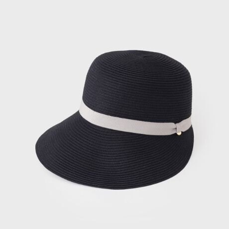 [^ԁFC7152010]悯ɂ͂AĩX^COɂ₷WbL[X^LbvyfUCzX^CbVȃWbL[LbvɁAu[hYfUCBChȃoCU[͂茩܂ByȂ|CgzJWAȃlVcfjƍ킹āAy₩oBx̃bNXX^CU􎞂̂ACeƂāALpł܂BƖ̊֌WɂAۂFČꍇ܂B܂Ap\REX}[gtHȂǂ̊ɂA኱iƉ摜̃J[قȂꍇ܂B