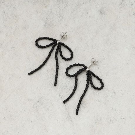 [^ԁFC7132533]傫߂̃{r[YłsAXyfUCz炵{`[tr[Yŕ\B_炩ȃCƗVѐŜfUCAɉ؂₩Y܂ByȂ|CgzJWAȃR[fBl[gɂ҂BVvȃgbvXƍ킹邱ƂŁAɃANZgAŜ̃oX𐮂܂BƖ̊֌WɂAۂFČꍇ܂B܂Ap\REX}[gtHȂǂ̊ɂA኱iƉ摜̃J[قȂꍇ܂B