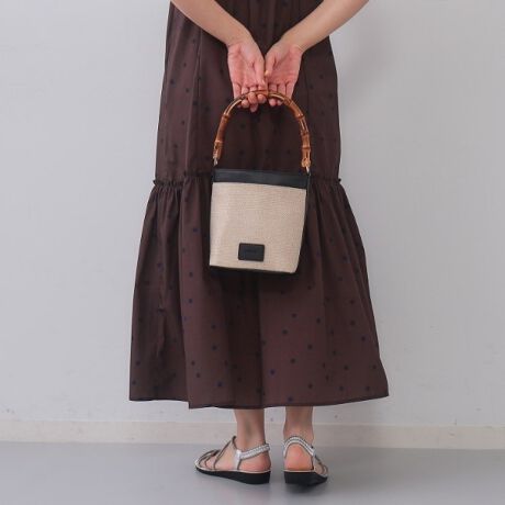 [^ԁFC7112076]fUCnhV[Y[h߂Ă~jV_[obOE{͕̂\ʂ̓|GXefށAʂ͍fނgpEJ[ɂĈقȂfUC肪̈ہEO\ȃV_[Xgbvt2WAYdlE|Pbgtŏ̎dɕ֗yfUCzfUC肪tĂ炵o~jV_[obOBĂ炵iȕ͋CR[fBl[gɃvXĂ܂B006Vo[ɂ̓NAȃfUCnhA019ubNɂ̓ou[̃fUCnhtĂ܂BO\ȃV_[Xgbvt2WAYdl|CgBy₩ȃs[XȂǂ̃GKgX^CɂfjȂǂ̃VvJWAX^Cɂ߂łBydlzE|PbgF~1 O~12WAYȂȂߊ|\Ɩ̊֌WɂAۂFČꍇ܂B܂Ap\REX}[gtHȂǂ̊ɂA኱iƉ摜̃J[قȂꍇ܂Bd:305g