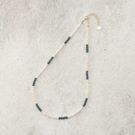 [^ԁFC7132142]VvȃgbvXɍ킹Ɖ؂₩vXr[YlbNXyfUCzr[YƃtFCNp[plbNX́ANVbNȔƃ_Ȗ͂˔fUCBقȂp[c̑gݍ킹Aꂽۂ^܂ByȂ|CgzVvȃVchXɍ킹邱ƂŁA؂₩vXBLV[Ŋ􂷂邱ƊԈႢȂłBƖ̊֌WɂAۂFČꍇ܂B܂Ap\REX}[gtHȂǂ̊ɂA኱iƉ摜̃J[قȂꍇ܂B