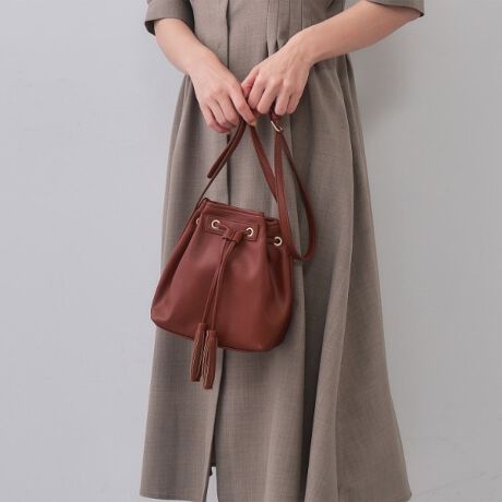 [^ԁFC7112075]V_[\Ȃ̂I^bZВfUC|Cg̃~jV_[obOEƂ\ʊ̍fނgpi019J[A069J[jE519͖{̂̓GK[fނx[XɁȂAfނ𕔕gĂ܂BElȃX^COɍ킹₷ꂢ߃VvfUCEВ蕔̃^bZfUCVNEOV_[͎₷ɒ߉\E|PbgtŁAו̎dɕ֗ yfUCzLC߃X^COɍ킹₷XbLfUC̃~jV_[obOBВ蕔̃^bZfUC|CgŁAꂢ߂ȈۂɎdグ܂BƊO1|PbgtŁAgѓdbJ[hP[XȂǏ̎[ɕ֗łBOV_[͒\ŁA育ĝD݂̒ɒ̂|CgłBydlzE|PbgF~1 O~1|Pbg聡ȂȂߊ|\Ɩ̊֌WɂAۂFČꍇ܂B܂Ap\REX}[gtHȂǂ̊ɂA኱iƉ摜̃J[قȂꍇ܂Bd:255g