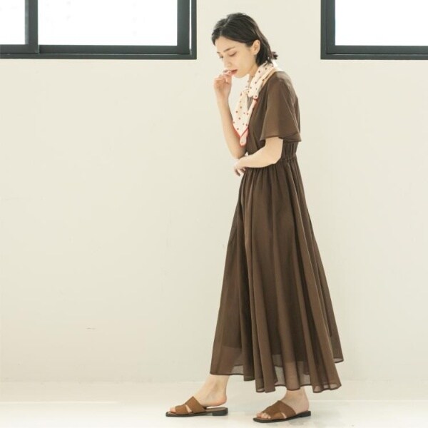 新品タグ付OPAQUE.CLIP Vネックフィット&フレアドレスワンピースXL Vネックフィット＆フレアドレス/オーガニックコットン混【洗濯機