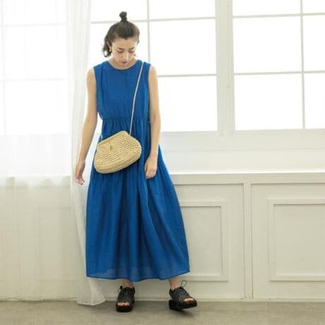 [^ԁF63753001]VA[̂閃fނgpAȃm[X[us[XyfUCzEƃEGXgɃMU[fUCs[XBẼMU[ł₩ȃtBbgtAfUCɂAL肷XbLƒVGbg|CgBEՂƒA\nɂ̓VA[̂ŗȈۂ̈ꖇBEm[X[ufUCȂ̂ŃJ[fBKVcȂǉHDACeƂ̑łByfށzEȖfނgpBẼhCAZ[XiČ򊴂𕹂fނŁAiɒ郏s[XɎdグ܂BE}VEHbVuȂ̂łƒłꂪ\łBydlzE|PbgȂEt@Xi[En聦̏i͂ⓧ܂BƖ̊֌WɂAۂFČꍇ܂B܂Ap\REX}[gtHȂǂ̊ɂA኱iƉ摜̃J[قȂꍇ܂B