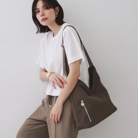 [^ԁFC7114015]JWAɂȂ߂[hȈۂ̑lg₷V_[obOE{͓̂g₷|GXefނgpEV_[Xgbv͏iȌ̂De[vgpEA4TCYTCYEV_[Xgbv͒\EOƓɊe1|PbgĂA̎dɕ֗łydlzE|PbgF~1 O~1EA4t@C[E|\EȂȂߊ|\Ɩ̊֌WɂAۂFČꍇ܂B܂Ap\REX}[gtHȂǂ̊ɂA኱iƉ摜̃J[قȂꍇ܂Bd:215g