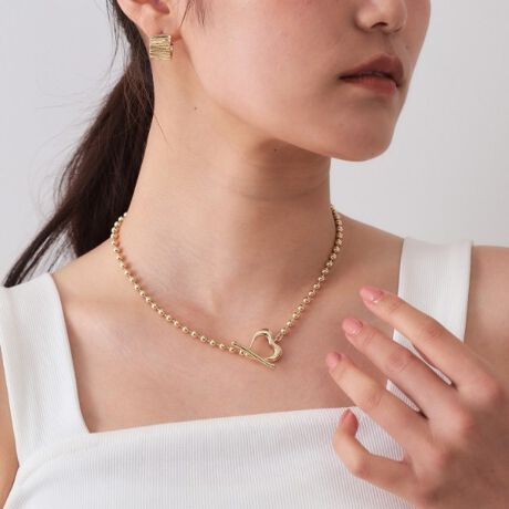 [^ԁFC7134101]jAX̂n[g`[t̃lbNXyfUCzn[g`[tŃgĥ}e^Cv̋ŒE₷dlłB{[`F[gݍ킹fUĆAtF~jȂlۂ˔fUCB^fނłǂȃt@bVɂ킹₷I[V[Yg܂ByȂzVvȃgbvXɂfn[g`[tBV[gTCYȂ̂Ŏ咣AoX悭p܂BƖ̊֌WɂAۂFČꍇ܂B܂Ap\REX}[gtHȂǂ̊ɂA኱iƉ摜̃J[قȂꍇ܂B