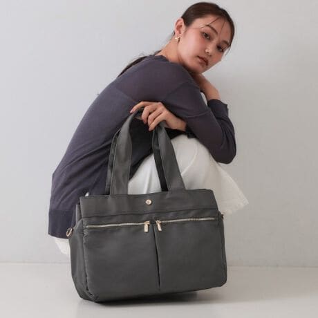 [^ԁFC7114009]sȂǉוƂɊIH{2WAYdl̃rbOTCYg[gobOyfUCzEוƂɕ֗ȃrbOTCỸg[gobOE3wfUCŉוd₷A̓}`tȂ̂ŌڈȏɎ[͂܂BE{̂́AfC[gɊAH{|GXefނgpĂ܂BEƎO\ȃV_[Xgbvt2waydlEV_[Xgbv͏iȌ̂De[vfނgpA\Ȃ̂|CgłBE{̊Oiwj̃t@Xi[t|Pbg͖{̂Ƃ̊ԂɃL[P[X̎ʂ̂ŗsɂ߂łBE|Pbgɑ̂ŁAוd₷̎[ɕ֗łB|PbgF13iAOt@Xi[|PbgF3A|PbgF9At@Xi[|PbgF1jyHzE̐íA\ʂɂ͂₷\Ă܂BShł͂܂BD琅Z邱Ƃ܂B̌ʂ͉ivIȂ̂ł͂܂BƖ̊֌WɂAۂFČꍇ܂B܂Ap\REX}[gtHȂǂ̊ɂA኱iƉ摜̃J[قȂꍇ܂Bd:740g