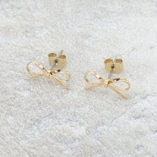 リボンモチーフピアス
