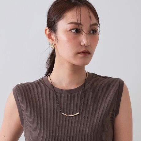 [^ԁFC7134134]XChŒ\ȃR[hlbNXyfUCzꂽXChfUC̃lbNX́A^o[ANZgɂȂAVvȂX^CbVȈۂ^܂B_œsIȕ͋CAJWAX^ChbV[ȑ܂ŕLpł܂ByȂ|CgzVvTVcuEX̏ɂӂƏd˂āAbNXfC[X^CoBXCh@\Œ𒲐ł邽߁AD݂̃X^Cɍ킹ĕωy߂܂Bd˕tɂΉARȃR[fBl[gy݂BƖ̊֌WɂAۂFČꍇ܂B܂Ap\REX}[gtHȂǂ̊ɂA኱iƉ摜̃J[قȂꍇ܂B