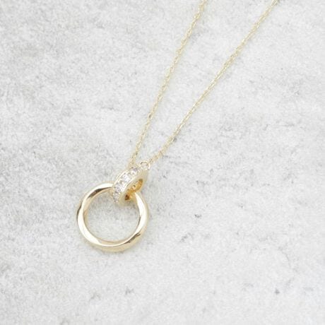 [^ԁFC7134105]VvȂiȈۂ̃V[glbNXyfUCzꂽ傫̈قȂ_uOdȂ荇fUCBVvȂ݊܂B񌳂ɎRɓ݁AX^C̃ANZgɍœKłByȂ|CgzJWATVcɍ킹邱ƂŁAbNXۂ^܂Bʋ΃X^Cɂ̓VcuEX킹Aꂽl̗]To܂BƖ̊֌WɂAۂFČꍇ܂B܂Ap\REX}[gtHȂǂ̊ɂA኱iƉ摜̃J[قȂꍇ܂B