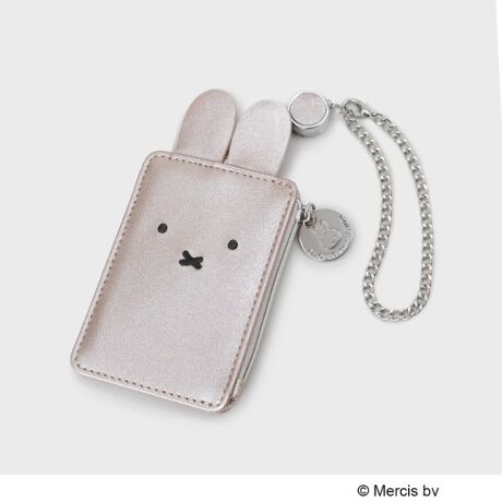 [^ԁFC7194015]miffy ~ OPAQUE.CLIP ̃R{[VACe2025NẴR{́A~btB[a70NjXyVȃCibvIlC̃h[`[́A~btB[oB肰ȂhJ{ꂽLbvTVcȂǁAfC[ɎgăObYĂ܂Bly߂R{ACeƊyĂ߂܂傤IyfUCz~btB[̂ڂpXP[XB悭̂iȍfނgpĂ܂BJjJtĂ̂ŁAobOɃ`[ƂĎt^O\łBICJ[hЈ؂ȂǃJ[hނ[\ŁANAȂ̂ŃgJP[XƂĂg܂B܂AobO`[ƂĎtĎgpł邽߁A̐Szy֗ACełBLk[Ă̂ŁAobOɂ܂܉Dʂ̂|CgłBt@Xi[̈ɂ́A70NLOIWi`[tBfނŁAO܂̍ziC71-94016j肪܂B~btB[a70NLOfUC̉DtĂ܂By~btB[z1955Nɐ܂ꂽ~btB[͏Ȃ̏̎qBI_̊G{ƃfBbNEu[i񂪕`G{̎lłBydlzE|PbgFt@Xi[|Pbg~1 J[h|Pbg~1Ɩ̊֌WɂAۂFČꍇ܂B܂Ap\REX}[gtHȂǂ̊ɂA኱iƉ摜̃J[قȂꍇ܂B