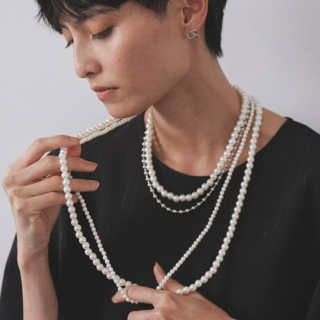 [^ԁFC7134103]2ÃOlbNXƂāA2ÃV[glbNXƂāA2d˂ăC[hƂ3WAYŎglbNXyfUCzꂽC[hX^Cy߂3WAYfUC̃lbNX́A2ÃOtFCNp[ƃV[gtFCNp[▭Ƀ~bNXĂ܂BGKgƗVѐS˔fUCAǂȃV[ł؂₩ɉo܂ByȂ|CgzVvȃgbvX킹āAC[hX^C𐶂R[fBl[g߁B3WAYł܂܂Ȓ̃X^Cy߂邽߁AJWAtH[}܂ŕLΉBR[fBl[gɍ킹ėVѐSvXāBƖ̊֌WɂAۂFČꍇ܂B܂Ap\REX}[gtHȂǂ̊ɂA኱iƉ摜̃J[قȂꍇ܂B