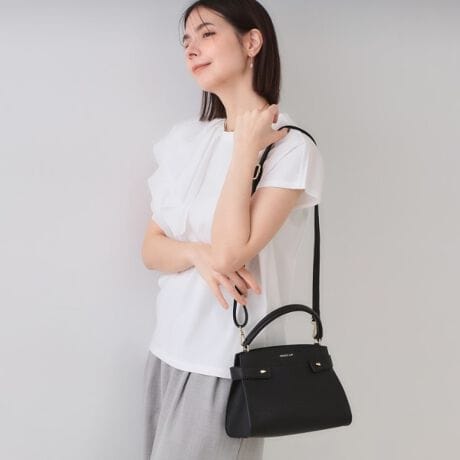 [^ԁFC7114017]2WAYdlꂵI{̑Oʂ̃^p[cfUC̃~jTCYg[gobOEyʍfނgp~jTCYg[gobOELYڗɂʂ̂VNgpE{̏㕔̃^p[cfUC肰Ȃ|CgE}`t500mlybg{g܂TCYEO\ȃV_[Xgbv͒߂\E|PbgtŁAו̎dɕ֗|PbgF2iA|PbgF1jyfUCziȈۂ̃~jTCYg[gobOBʂăLYڗɂVNgpBJ̓}OlbgdlŁA}`tȂ̂Ōڈȏ̎[͂܂B{̒㕔ɔz^p[cfUC肰Ȃ|CgŁAS̓Iɂꂢ߂ȈۂɎdグĂ܂BV_[Xgbv͎O\A߂\ŁAgłD݂̒ɒ߂܂B|PbgtŁA̎d֗Ȃ̂|CgłBfނŃ~hTCYiC71|14018j܂B2WAYyʁʋΑΉ|\ȂȂߊ|\Ɩ̊֌WɂAۂFČꍇ܂B܂Ap\REX}[gtHȂǂ̊ɂA኱iƉ摜̃J[قȂꍇ܂Bd:320g