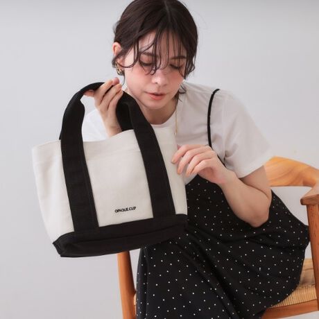 [^ԁFC7114021]}`|PbgI2WAYdl̃~hTCYg[gobOlC̃obOɐVFoIH~[h߂R[fCfނVNȈہIEfC[g͂Aʋ΁EʊwɂΉ\Ȃꂢ߃VvfUCE012A019A504J[́A{̂ɔzfނgpE543A744A769J[́A{̂ɃR[fCfނgpE{̂3wɕĂĎ[₷dlE{̑O͕Ǝo₷A̓}OlbgJdlŃobO̒یɂȂȂ悤ɔzE500mlTCỸybg{gȂ܂TCYE|PbgAו̎dɕ֗łB|PbgF7iA|PbgF4jyfUCzig₷JWAȑfނgpȂiȈۂ̃~hg[gobOBJWAł͂ȂAʋΒʊw̃X^COɂ킹₷XbLfUCɎdグ܂B{́̕A012A019A504J[͖Ȃ̔zfށiDjgpĂ܂B̑A543A744A769J[͖{̂ɃR[fCfނgpĂ܂B{̂3wɕĂĉו̎d₷A500mlybg{gȂ܂TCYłB{̑Ȏw͂ƕo₷A̓}OlbgJdlȂ̂ŃobO̒gیɂȂ炸SłBO\ȃV_[XgbvtŁA2WAYŎĝ|CgłBV_[͒\BɊ|ۂɃSAtBbgĎĂ邷ƂfUCɎdグ܂ByJ[WJz#012 O[nFPFizfށj#019 ubNnFPFizfށj#504 AC{[nFoCJ[izfށj#543 uEnFPFi{́FR[fCfށAȂǁFzfށj#744 _[NuEnFPFiR[fCfށj#769 IWnFPFiR[fCfށj2WAY|Pbg聡|Pbg|\d:550g