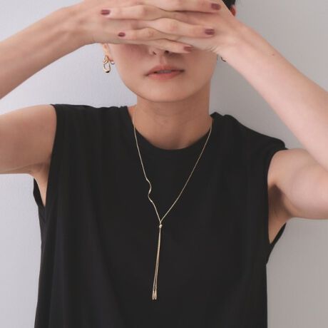 [^ԁFC7134132]yfUCzꂽ^o[AVvȂX^CbVȈۂ^fUCB2WAYdlŁAXg[gƎ΂߂̃AWy߁AV[ɉ͋C肪\łByȂ|CgzJWATVcuEXɍ킹邱ƂŁAꂽl̃X^CBfC[[X͂AʂȃV[ɂ}b`AR[fBl[g̃oG[VLANZgƂăIXXłBƖ̊֌WɂAۂFČꍇ܂B܂Ap\REX}[gtHȂǂ̊ɂA኱iƉ摜̃J[قȂꍇ܂B