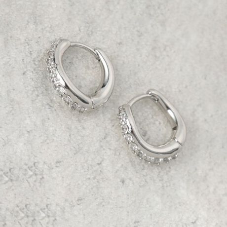 [^ԁFC7134532]yfUCziȃrW[؂₩YfUCŁA^b`ɂ钅E̊ȕւ́BVvłȂ瑶݊̂X^CAgʂȃV[܂ŕLΉ܂ByȂ|CgzhbV[ȃs[XAJWAȃuEXɉ邾ŁAGKgƐꂽۂo܂B̃ANZT[Ƃ̏d˕ty߁AőlȃX^CłACełBƖ̊֌WɂAۂFČꍇ܂B܂Ap\REX}[gtHȂǂ̊ɂA኱iƉ摜̃J[قȂꍇ܂B