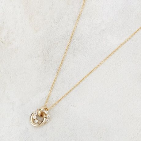 [^ԁFC7134109]yfUCzErW[Ɛꂽ^▭ɑgݍ킳XChlbNXBVvȃC̒ɉ؂₩߂ĂAǂȃX^CɂnރACełB\ȃfUCɂAD݂̒ɃtBbg܂ByȂ|CgzEfC[̃JWAX^C͂AItBX̃rWlXV[ʂȃCxgɂDBVvȃgbvXhX̏ɂƍ킹邱ƂŁAꂽl̃bN܂Bd˕tyނƂŁAghôIXXłBƖ̊֌WɂAۂFČꍇ܂B܂Ap\REX}[gtHȂǂ̊ɂA኱iƉ摜̃J[قȂꍇ܂B