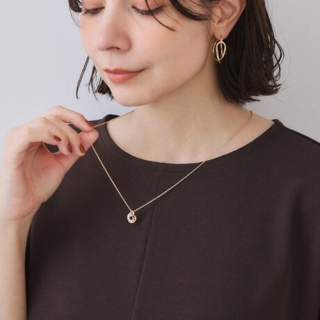 [^ԁFC7134109]yfUCzErW[Ɛꂽ^▭ɑgݍ킳XChlbNXBVvȃC̒ɉ؂₩߂ĂAǂȃX^CɂnރACełB\ȃfUCɂAD݂̒ɃtBbg܂ByȂ|CgzEfC[̃JWAX^C͂AItBX̃rWlXV[ʂȃCxgɂDBVvȃgbvXhX̏ɂƍ킹邱ƂŁAꂽl̃bN܂Bd˕tyނƂŁAghôIXXłBƖ̊֌WɂAۂFČꍇ܂B܂Ap\REX}[gtHȂǂ̊ɂA኱iƉ摜̃J[قȂꍇ܂B