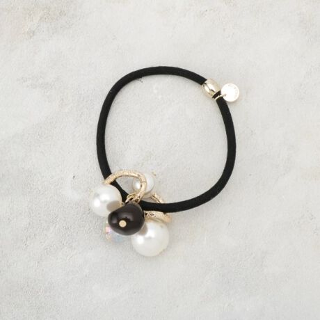 [^ԁFC7134901]yfUCzE؂₩ȃVVƗhfUC̃|j[wASB܂Ƃ߂邾łȂAANZT[̂悤Ɏŗh߂X^CAVѐSƃtF~jȈۂvX܂BVvȔ^AňCɉ؂₩Ɏdオ܂ByȂ|CgzEJWATVcfjX^Cɍ킹ĂAigĂwAX^CɓʂȃANZgǉł܂B܂AItBXJWAhXɂ}b`AF̎ACeBVVh鑕炵āAf[gʂȏʂɂœKłBƖ̊֌WɂAۂFČꍇ܂B܂Ap\REX}[gtHȂǂ̊ɂA኱iƉ摜̃J[قȂꍇ܂B