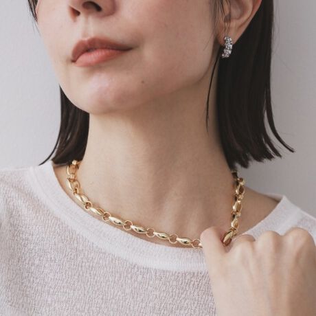 [^ԁFC7134140]݊̂傫߃`F[̃}e^V[glbNXyfUCz݊̂傫߂̃`F[̃V[glbNX́A}efUCŐꂽۂ^܂BVvȂAX^CɃANZgACełByȂ|CgzVvTVcuEXɍ킹āA񌳂؂₩ɉoBd˕tɂœKŁÃlbNXƂ̃R[fBl[gŌIȃX^Cy߂܂BƖ̊֌WɂAۂFČꍇ܂B܂Ap\REX}[gtHȂǂ̊ɂA኱iƉ摜̃J[قȂꍇ܂B