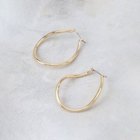 [^ԁFC7134540]݊̂傫̃jAX̂t[vsAXyfUCzj[Nȕό`t[vfUC̃rbOsAXB_ȃVGbg؂₩ɉoAVvȃR[fBl[gɂ݊vX܂ByȂ|CgzJWATVcfjɍ킹āAbNXX^Cyނ̂͂AhbV[ȑɂ}b`BLV[Ŋ􂷂邱ƊԈႢȂłBƖ̊֌WɂAۂFČꍇ܂B܂Ap\REX}[gtHȂǂ̊ɂA኱iƉ摜̃J[قȂꍇ܂B