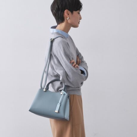 [^ԁFC7114043]lC̖iobO𗎂g[̃J[ŃAbvf[g2WAYdlIoCJ[VNȃ{XgobOEƂ\ʊ̍fނgpEʋ΂ɂʊwɂΉ\Ȃꂢ߃VvfUCE{̃TCh̔zFfUCVNȈہEO\ȃOV_[t2WAYdlEOV_[͎₷ɒ߂\E500mlybg{g[́E|PbgAו̎dɕ֗  |PbgF4iA|PbgF2jyJ[WJz`R[O[ x CgO[i514jubN x Jx[Wi519j_[NuE x Ki544jx[W x Cgx[Wi552jx[sN x Ci574jX[Nu[ x Cgu[i892j892J[͈ꕔX܂ECJ[łByfUCzʋΒʊw̃LC߃X^COɍ킹₷XbLfUC̃~hTCỸ{XgobOBn̔zFg|CgŁAg₷X^COɍ킹₷Fgݍ킹ďiȈۂɎdグ܂B{̑OɕtĂO|PbǵAgѓdbJ[hP[X͂߂Ƃ̎[ɕ֗ŁA{̒̃t@Xi[ɂ500mlTCỸybg{g[\Ȃ̂|CgłBO\ȃOV_[t2WAYdlȂ̂ŁApr⃉CtX^Cɍ킹Ďg\łB500mlybg{g[\|Pbg聡V_[Xgbvt2WAYdl|\ȂȂߊ|\Ɩ̊֌WɂAۂFČꍇ܂B܂Ap\REX}[gtHȂǂ̊ɂA኱iƉ摜̃J[قȂꍇ܂Bd:335g