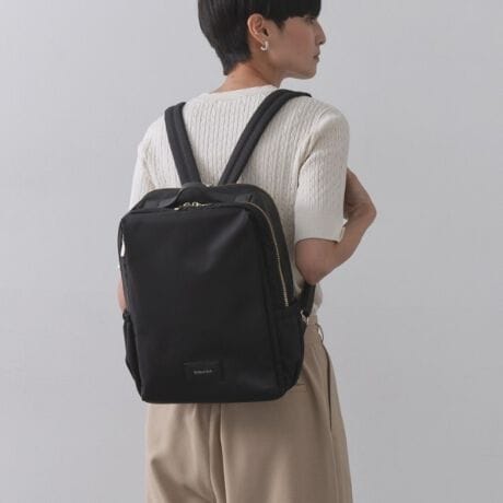 [^ԁFC7114050]PC[\ȎdlIdobOɂ߂ȃbNTbNE{̕\n̓iCfނgpEiȌ򊴂Aꂢ߂ȈۂłBEV_[Xgbv͒\EA4TCY13C`TCỸm[gp\R[\ȃTCYłBE{̕2wdlŁAwʑ̑w͑OɃNbVĂ̂PCȂǂ̎[ɂ߂łBEwʕɂ̓L[obO̎ʂƂ̂łohdlŗso̍ۂɂ֗łBE|PbgAו̎dɕ֗łB|PbgF8iAO|PbgF5A|PbgF3jywʃNbVdlzEwʃNbVɂ́Aی@\͂܂BEȂǂ̋Ռ^ƁA@B̔j̏̌ƂȂ܂̂ŁA舵ɂ͂ӂBgpɔi̕jȀȂǂɂĂ͐ӔC𕉂˂܂̂ŁA\߂BƖ̊֌WɂAۂFČꍇ܂B܂Ap\REX}[gtHȂǂ̊ɂA኱iƉ摜̃J[قȂꍇ܂Bd:530g