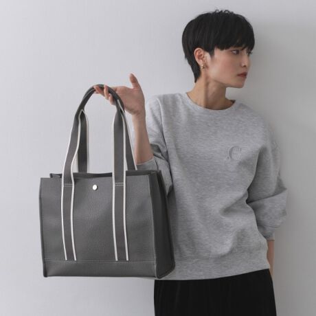 [^ԁFC7114048]Owdlŉו̎dɕ֗I}`tŎ[͂˔A4TCỸg[gobOE{̂͌yʂ̃VNfނgpE\ʂɉʂfފŁALY≘ꂪڗɂ̂|CgE蕔̓Ce[vgpAx[VbNACeȂ炳肰ȂfUCANZgɁE{̂͂dl3wɕĂAו̎dɕ֗łE}`tŌڈȏɎ[͂܂EA4TCYt@C薳܂TCY E|PbgAׂȉו̎dɕ֗łfނŁA~hTCYg[gobOiC71[14047ĵ܂BydlzE|PbgF~3 O~1EA4t@C[ʋΑΉ|\A4t@C[\Ɩ̊֌WɂAۂFČꍇ܂B܂Ap\REX}[gtHȂǂ̊ɂA኱iƉ摜̃J[قȂꍇ܂Bd:550g