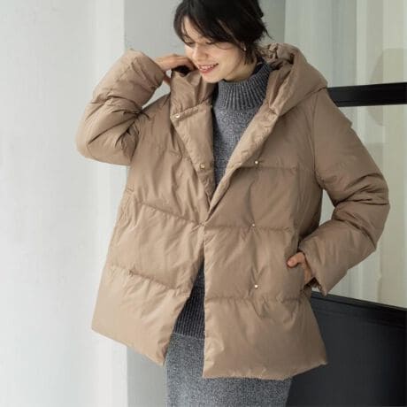 [^ԁF63794001]قǌyAItXYu~[_Evgp_ER[glC̃t[ht~hfUCGoꍡG\n̑fނ\tgŏ_炩ȕ̑fނɃj[AyfUCzEƂVGbgŁAiɒȂ~h_ER[głBEɂĂLACVGbgŁAqbvRɃJo[Ă~h䂪|CgBE_ȗOfUCɁAS[h̃hbgtiŁAOJĒɂɒt[h́BEt[h͎񌳂悭Ă̂ŁAO߂͖hʂBE̓Ƀh[R[hAiăVGbgςĊyނƂ\łBE̓ɂ郊u̗͑C̐Nh䂵A|Pbg͎̓ꂽgt[XdlɂȂǁAׂfBe[ɂ܂ByfށzEuKING OF DUCKvƂ]A󏭂ȁuMULARD DOWNvi~[_EjgpBEǎȃ_Egp邱ƂŁAۉ͊mۂȂyAԂꂵȂVGbgɎdグĂ܂BE_Eɋۂ̑B}RۖhLH{Ă܂Bǐʂ͉ivIł͂܂jE\ńA}CNt@Co[gpA\tgŃpE_[ȕɎdグTCN|GXefނgpBE\ńAJ͂₷H{Ă܂Bǐʂ͉ivIł͂܂jE\ńAʂɂh@\ƋlɂH{Ă܂BiShASɔȂ킯ł͂܂jE}VEHbVułƒł̂ȒPłBydlzE|PbgF~2EnMULARD DOWNi~[_EjuKING OF DUCKvƂ]A󏭂ȁuMULARD DOWNvi~[_Ej̗pB~[Ƃ́AtXEXyCt߂̃sl[Rt߂Ő炳Ă󏭂ȃ_bN̖OłB_bN̕iǂ̍ŏI`Ɉʒuő^d:665g(TvTCY)