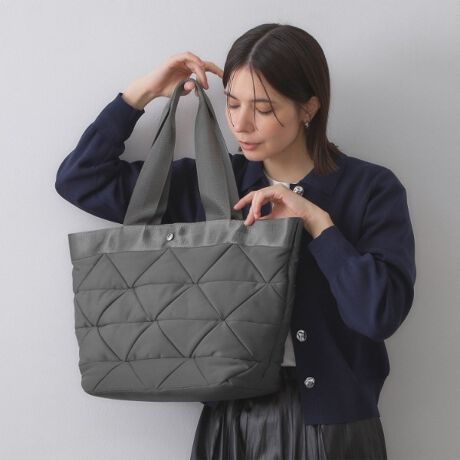 [^ԁFC7114035]yʂłsɂœKI|Pbg֗ȃrbOTCỸg[gobOlCobȎfނAbvf[gI荂ȈۂɁIEgCAO^̃pb`[NfUCVNEJWAȂiȃVvfUCg[gE蕔͏iȌ̃OOe[vgpEƂsɂ֗ȃTCYEt@Xi[JdlŖhƖʂSE|PbgAו̎dɕ֗  |PbgF10iA|PbgF2A|PbgF8jyfUCzsɕ֗ȃrbOTCỸg[gobOłBH~炵pb`[Nfނ̓gCAO^fUCłpӂ܂BɎ[͂AƂsȂǂɂ֗ȃt@Xi[JdlŖhƖʂSłB|Pbg̐̂|CgŁA|Pbg2A|Pbg8tĂāAו̎dɔɕ֗łB蕔͏iȌ̂OOe[vgpĂAɊ|ۂɃSɂfUCɎdグ܂BA4TCYΉ\sΉ|Pbg|Pbg聡|\Ɩ̊֌WɂAۂFČꍇ܂B܂Ap\REX}[gtHȂǂ̊ɂA኱iƉ摜̃J[قȂꍇ܂Bd:720g